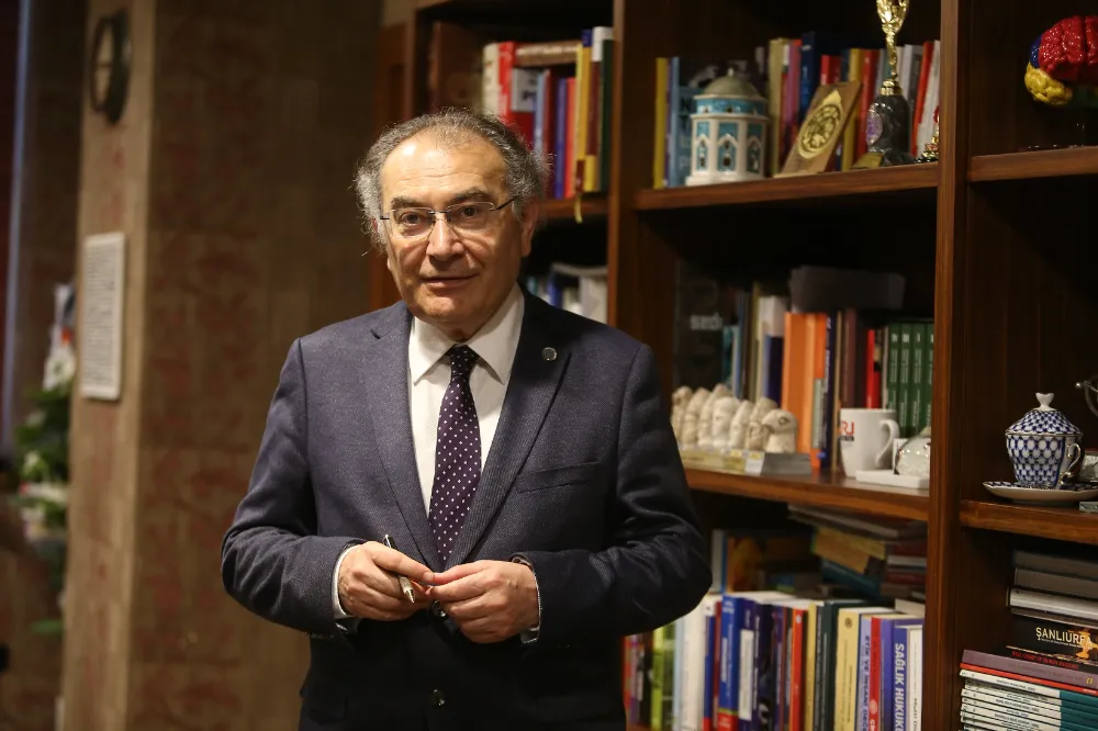 Prof. Dr. Nevzat Tarhan:  “Anoreksiyada tedaviyi reddetmek, pasif bir intihar davranışı!”