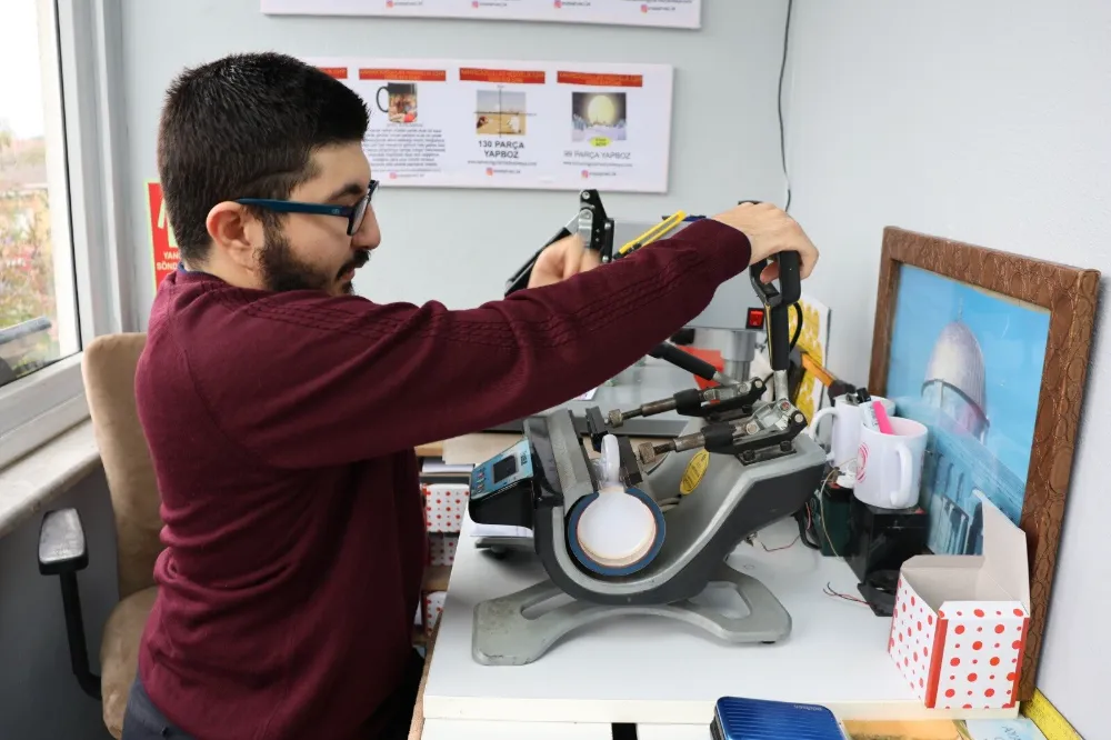 ÜMRANİYE BELEDİYESİ’NDEN HAYATA DEĞER KATAN DESTEK: ENES’İN AZİM DOLU HİKÂYESİ