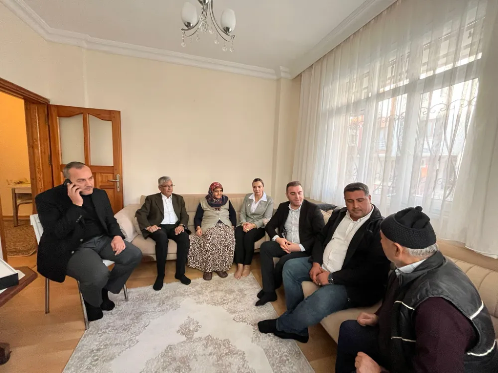 Çekmeköy’de AK Parti Sosyal Politikalar Başkanlığı Gönüllere Dokunmaya Devam Ediyor