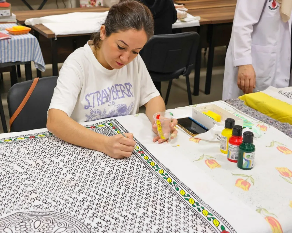 ÜMRANİYE’DE AHŞAP BASKI EĞİTİMLERİ 6 YILDIR ARALIKSIZ DEVAM EDİYOR