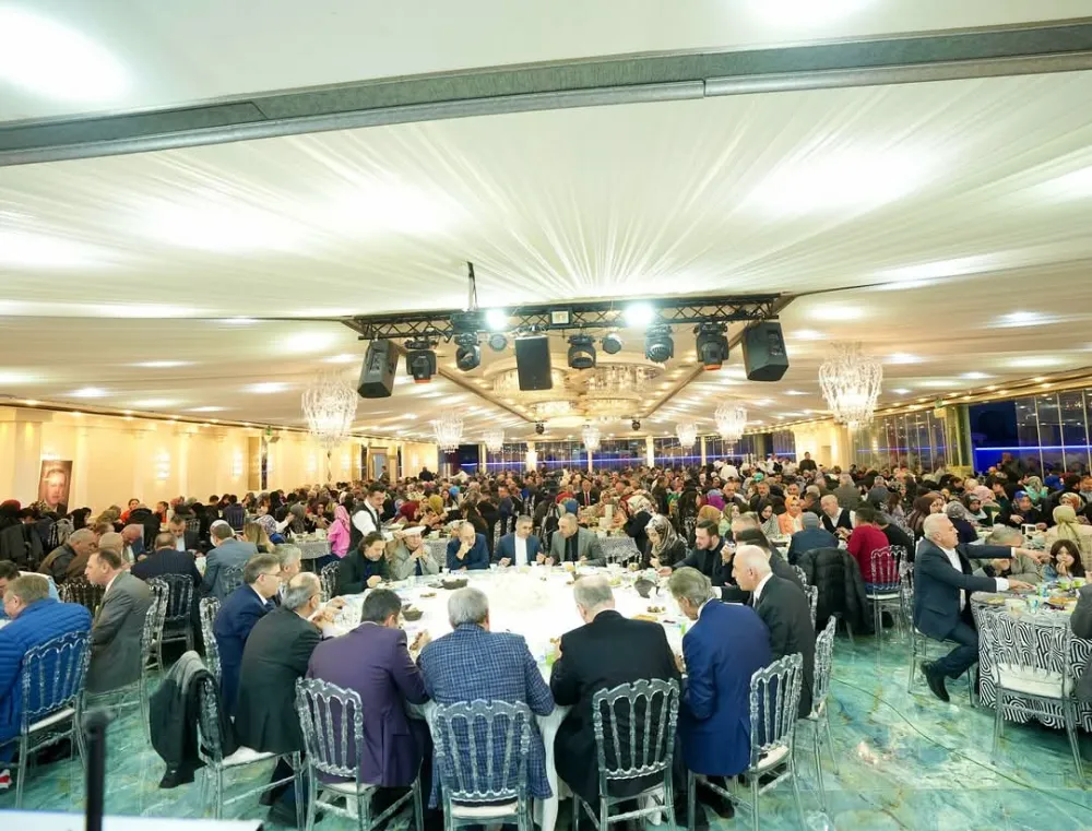 Ümraniye AK Parti Vefa İftarına Yoğun Katılım 