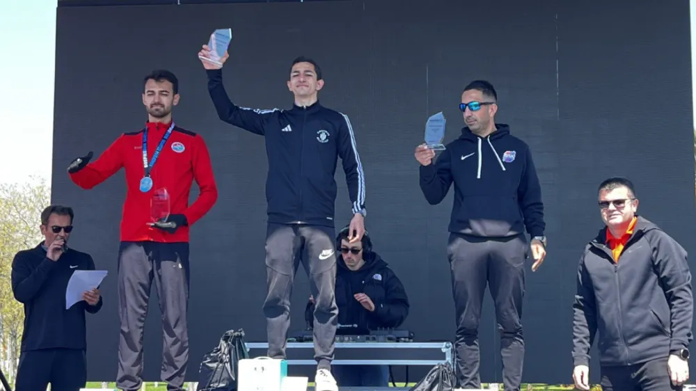 ÜMRANİYELİ SPORCU BOSPHORUS ÇEYREK MARATON YARIŞLARI’NDA ŞAMPİYON OLDU
