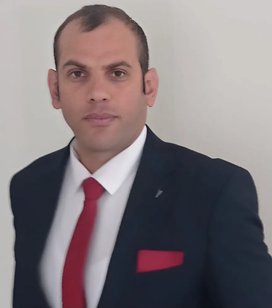 Muhtar, Mahallenin Hem Babası, Hem Abisi ve Hem de Kardeşi Sayılır