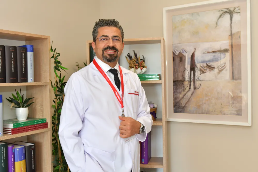 SKOLYOZ ÇOCUĞUNUZUN SAĞLIKLI VE HAREKETLİ BÜYÜMESİNİ ENGELLEMESİN