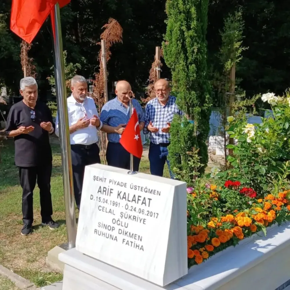 AK Parti Çekmeköy İlçe Başkanlığından Anlamlı Babalar Günü Kutlaması