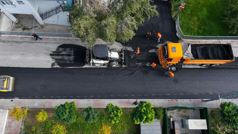 Ümraniye Belediyesi’nden 182 Bin Ton Asfalt Serimi