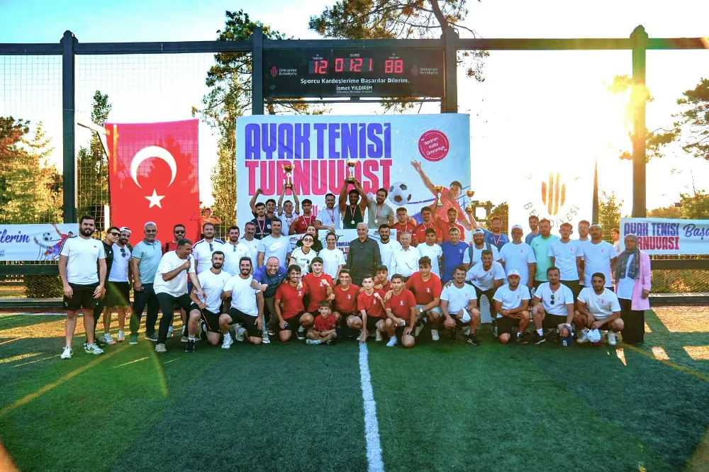 ÜMRANİYE’DE AYAK TENİSİ HEYECANI YAŞANDI