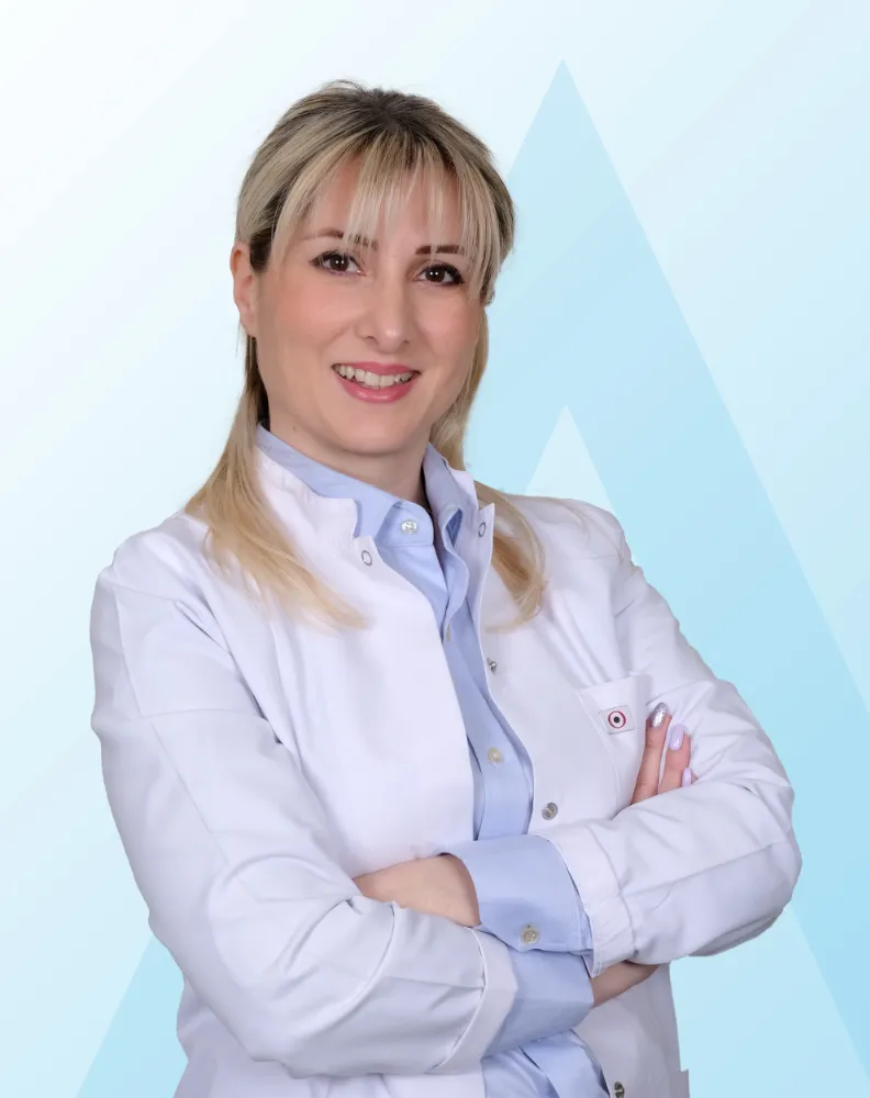 ÇOCUKLARI GÜNEŞTEN KORUMAK İÇİN                                     8 ÖNEMLİ KURAL!