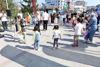 Çekmeköy'de Çoçuklar Eğlenceye Doydu