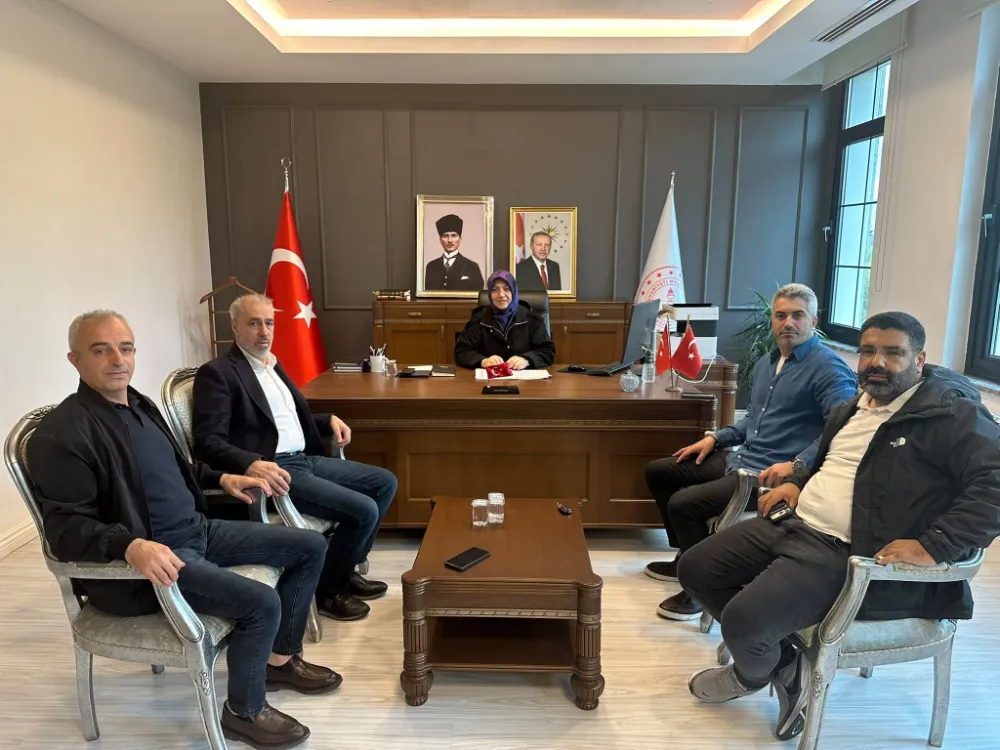 ÇEKMEKÖY BİNGÖLLÜLER DERNEĞİ’NDEN MİLLİ EĞİTİM MÜDÜRÜ GÖKKUŞ'A ZİYARET