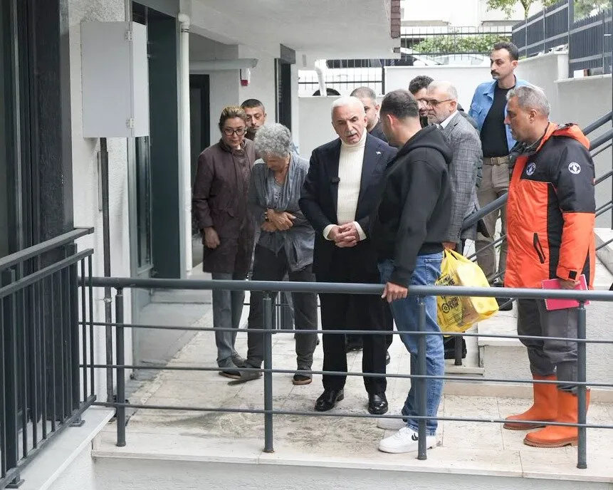BAŞKAN YILDIRIM, YAĞIŞTAN ETKİLENEN MAHALLELERDE İNCELEMELERDE BULUNDU