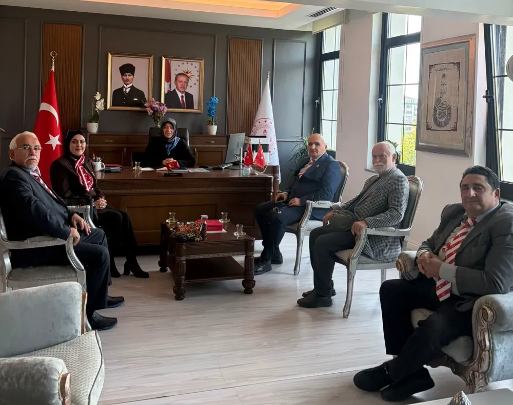 ÇEKMEKÖY VATAN KAHRAMANLARI ŞEHİT VE GAZİ DERNEĞİ'NDEN İLÇE MİLLÎ EĞİTİM MÜDÜRLÜĞÜNE ZİYARET
