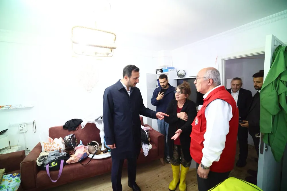 AK Parti İstanbul İl Başkanı Özdemir, Şile’de selden etkilenen vatandaşlarla buluştu