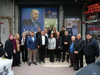 AK Parti İstanbul milletvekilleri Ataşehir, Bahçelievler ve Sarıyer’de vatandaşlarla buluştu