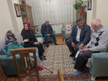 Çekmeköy AK Parti'den Hane Ziyaretlerine Devam