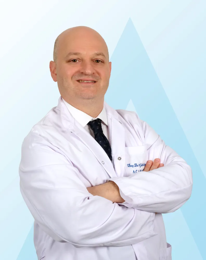 TATİLDE OMURGA SAĞLIĞIMIZI TEHDİT EDEN 6 ÖNEMLİ HATA!