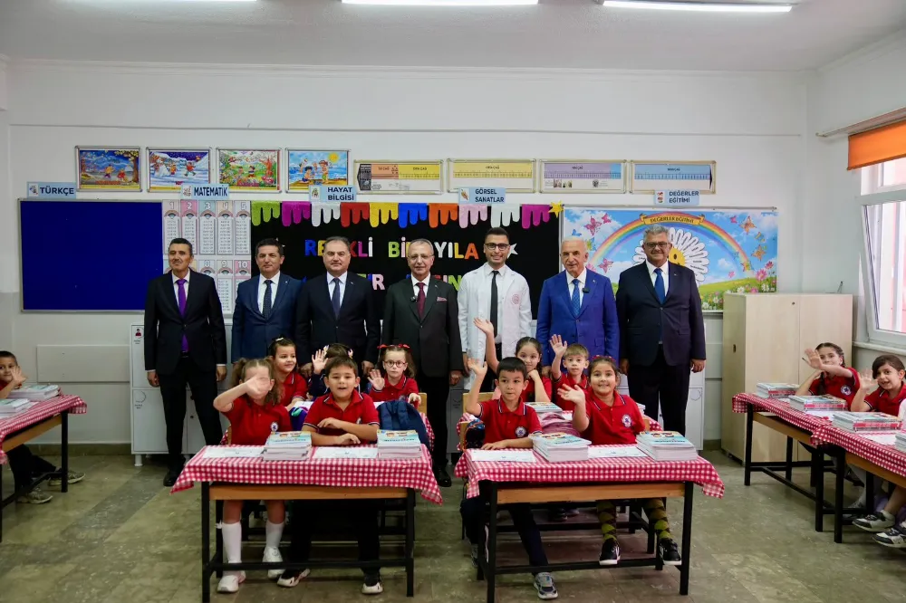 ÜMRANİYE’DE İLK DERS ZİLİ ÇALDI