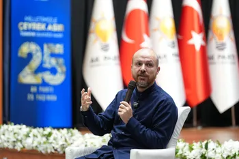 *Bilal Erdoğan: “İslam dünyasının birlikte güçlü olmasına öncülük edebiliriz”*